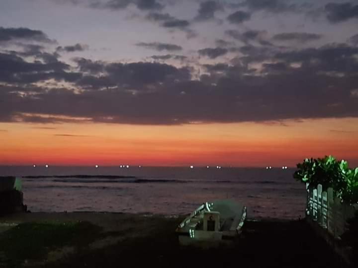 City Sunrise 希克杜沃 外观 照片